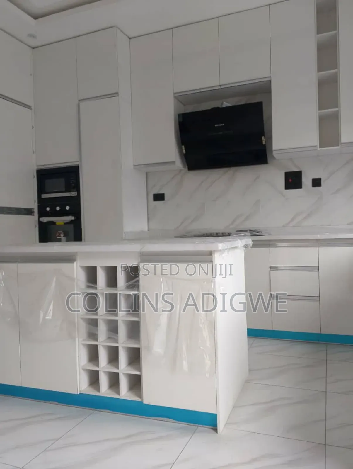 5bdrm Duplex in Chevron for rent