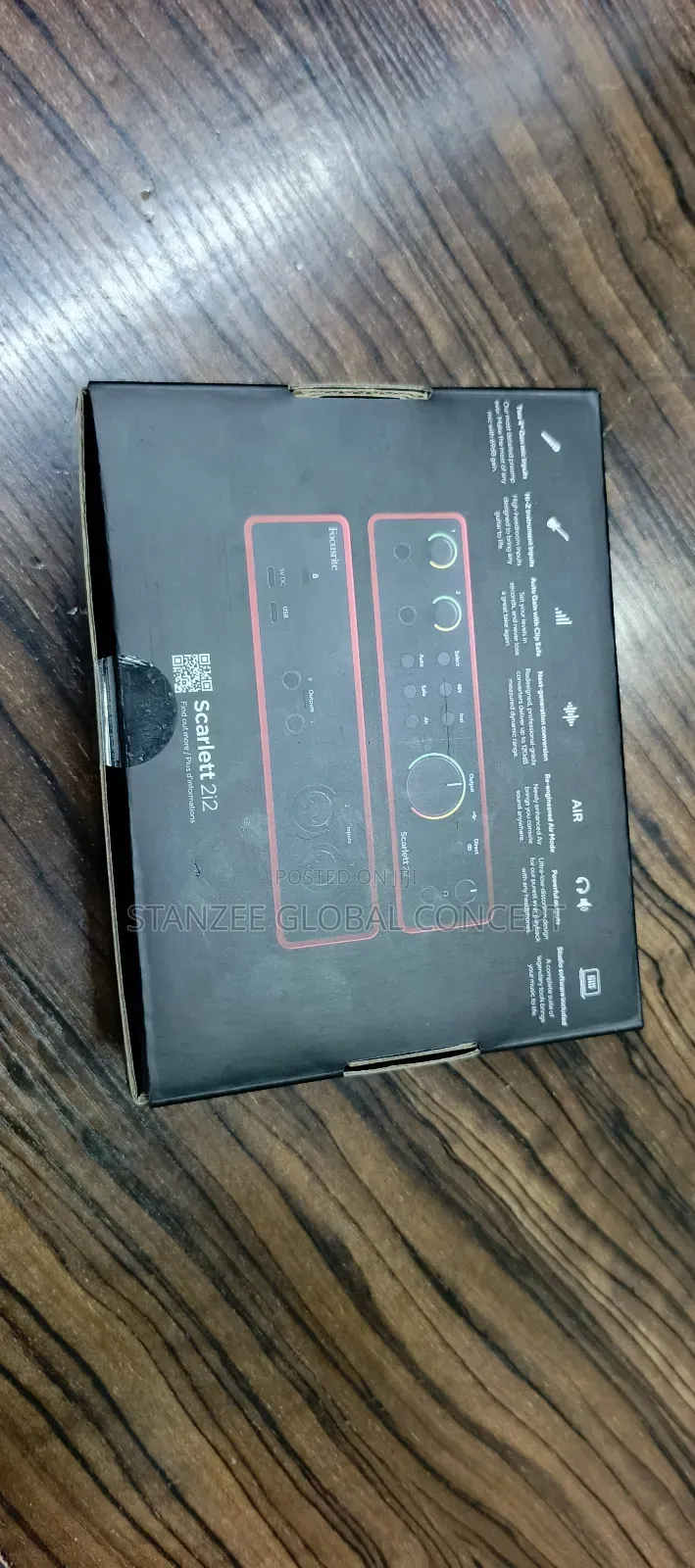 Original Focusrite Scarlett 2i2 4th Gen
