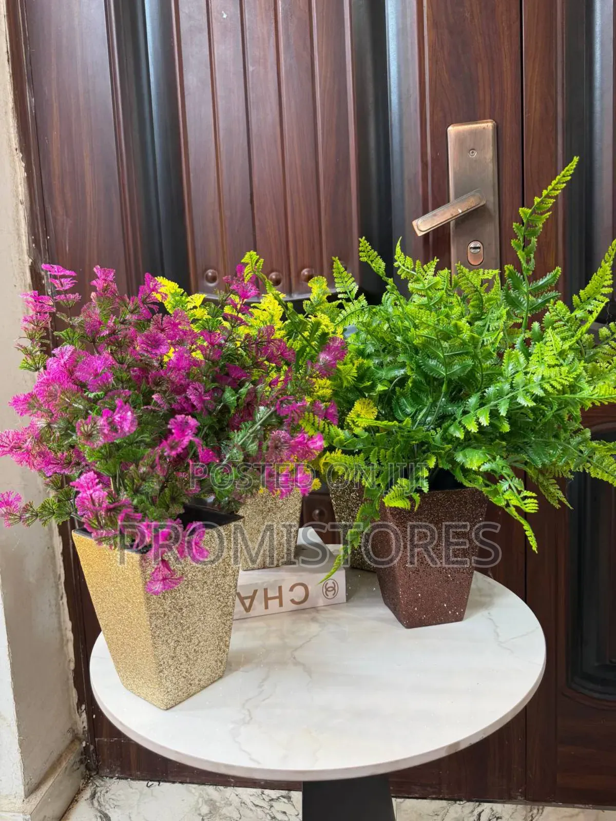 Beautiful Decorative Table Top Flowers