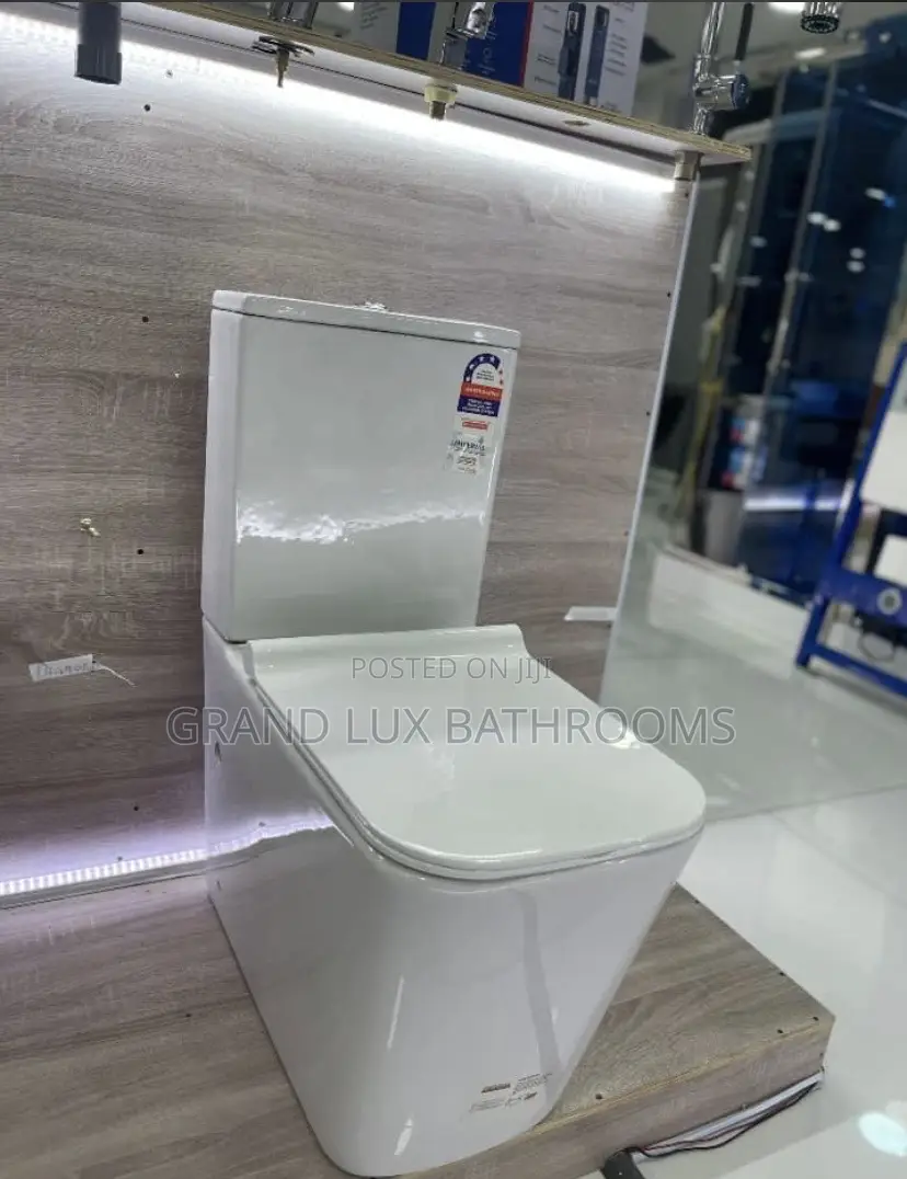 Executive Modern Sit And Tank