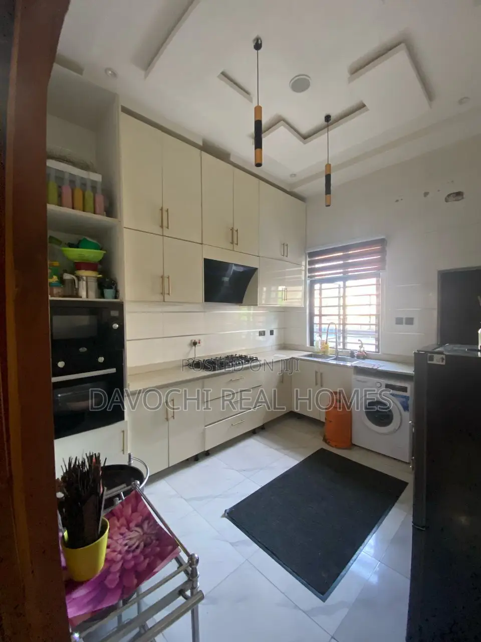 Mini Flat in Ikota for rent