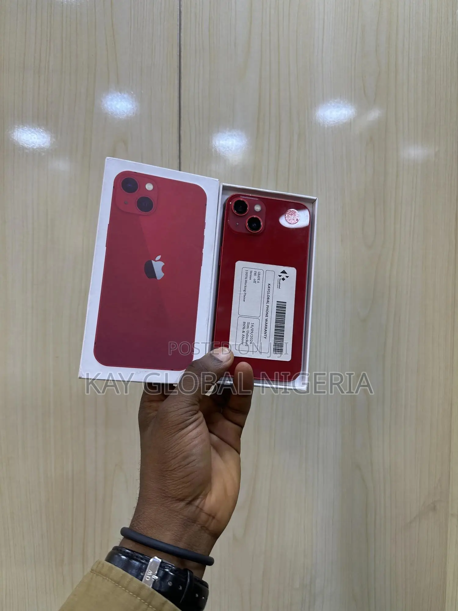Apple iPhone 13 128 GB Red