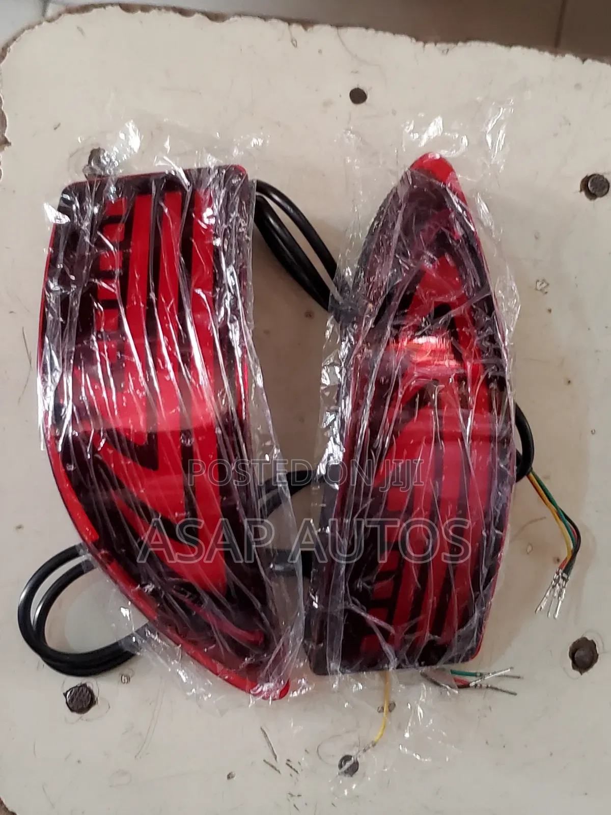 Back Bumper Reflector for Is250