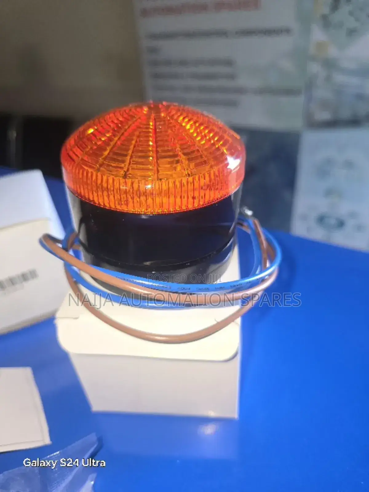 Flashing Panel Mount Xenon Beacon 230vac Amber STX-230a-A