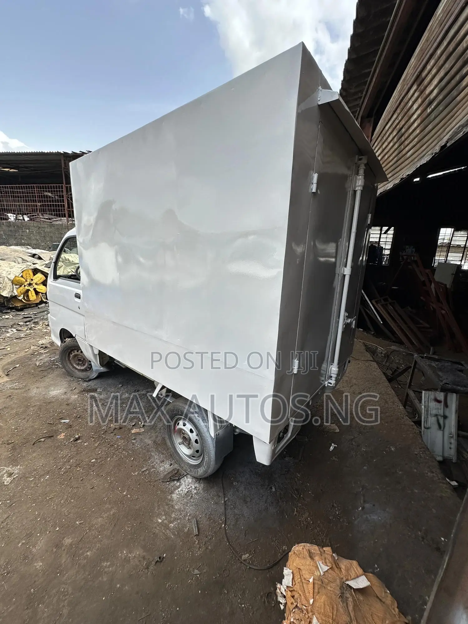 Daihatsu Hijet Truck 2010 White
