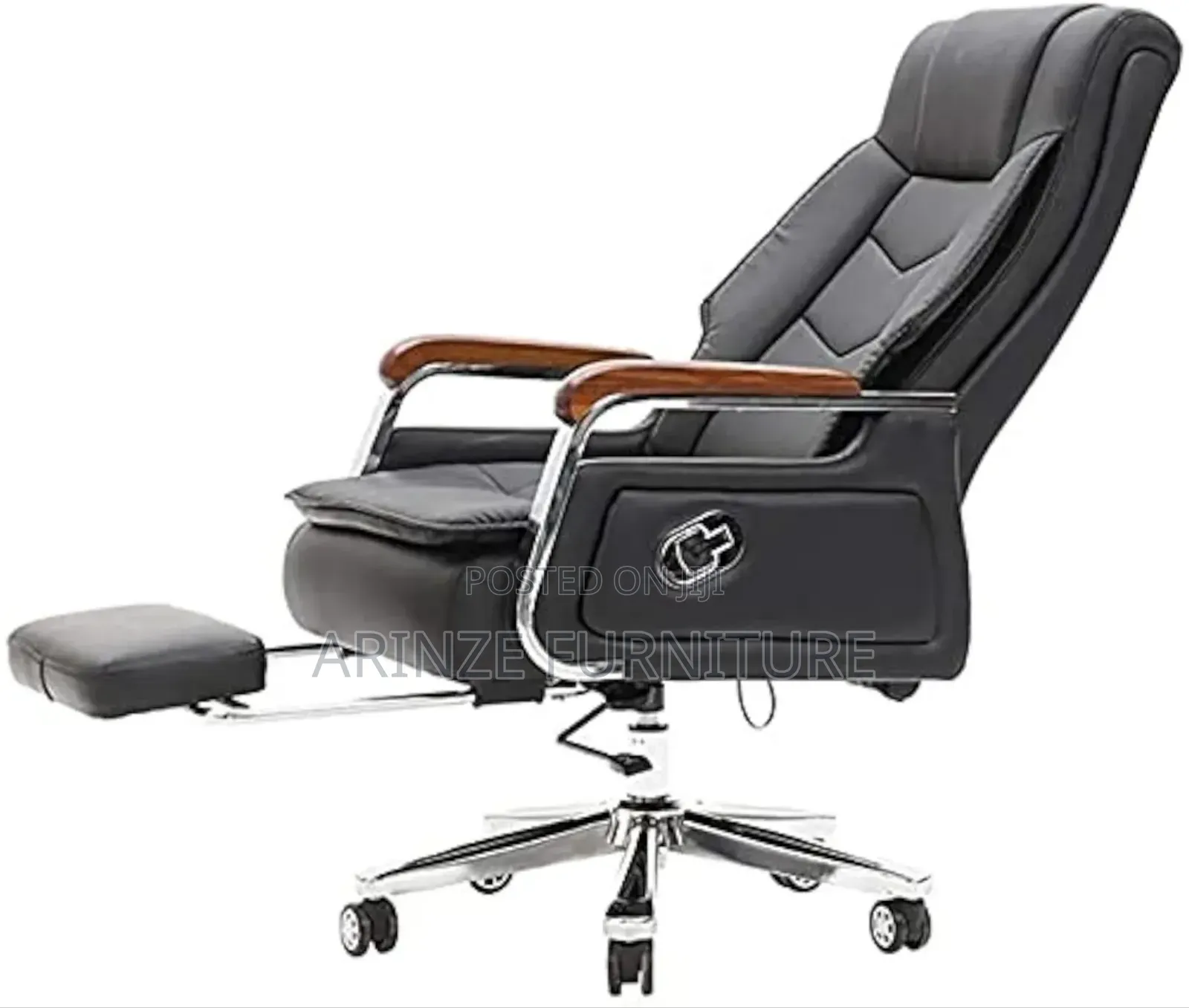 Massaging Chair With Legrest