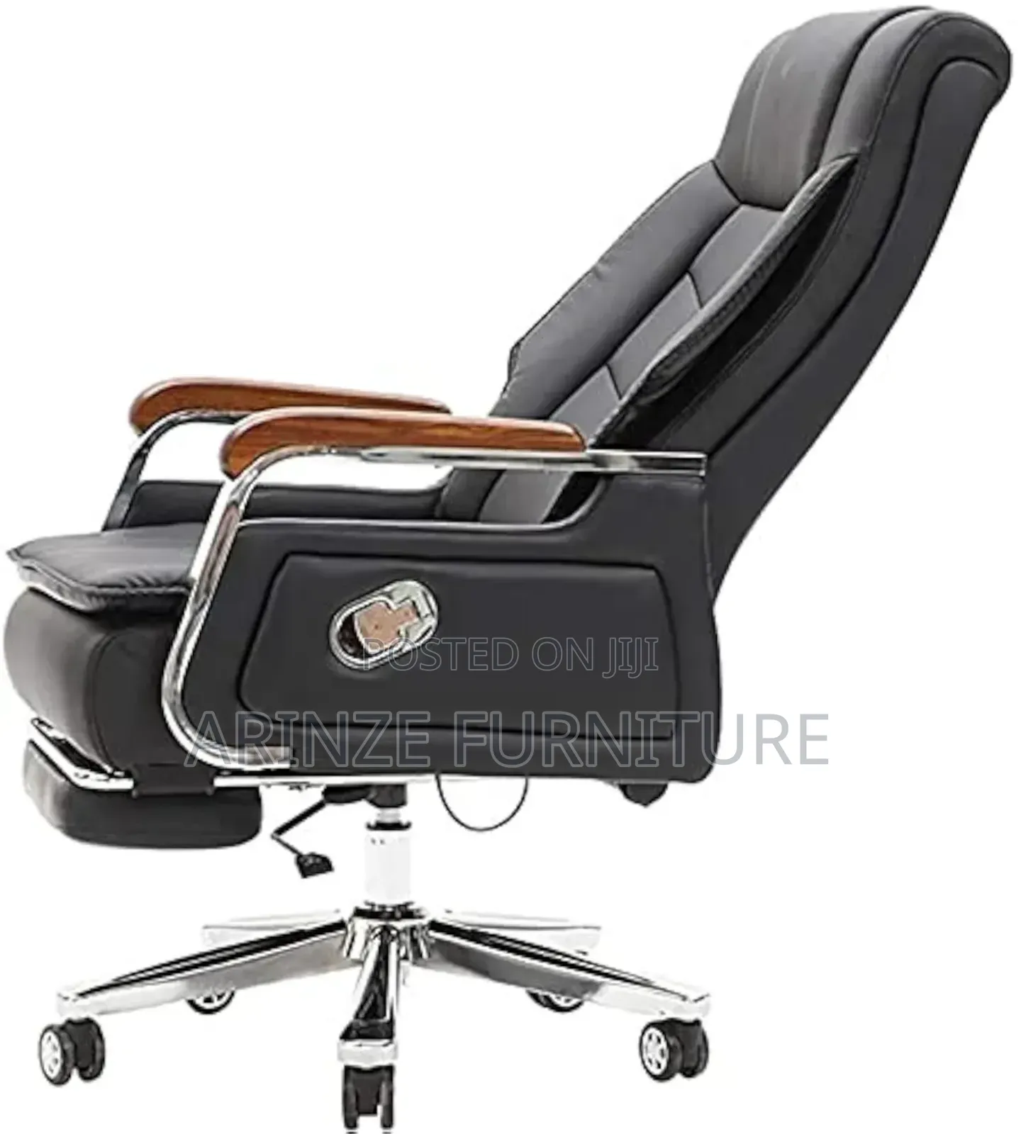 Massaging Chair With Legrest