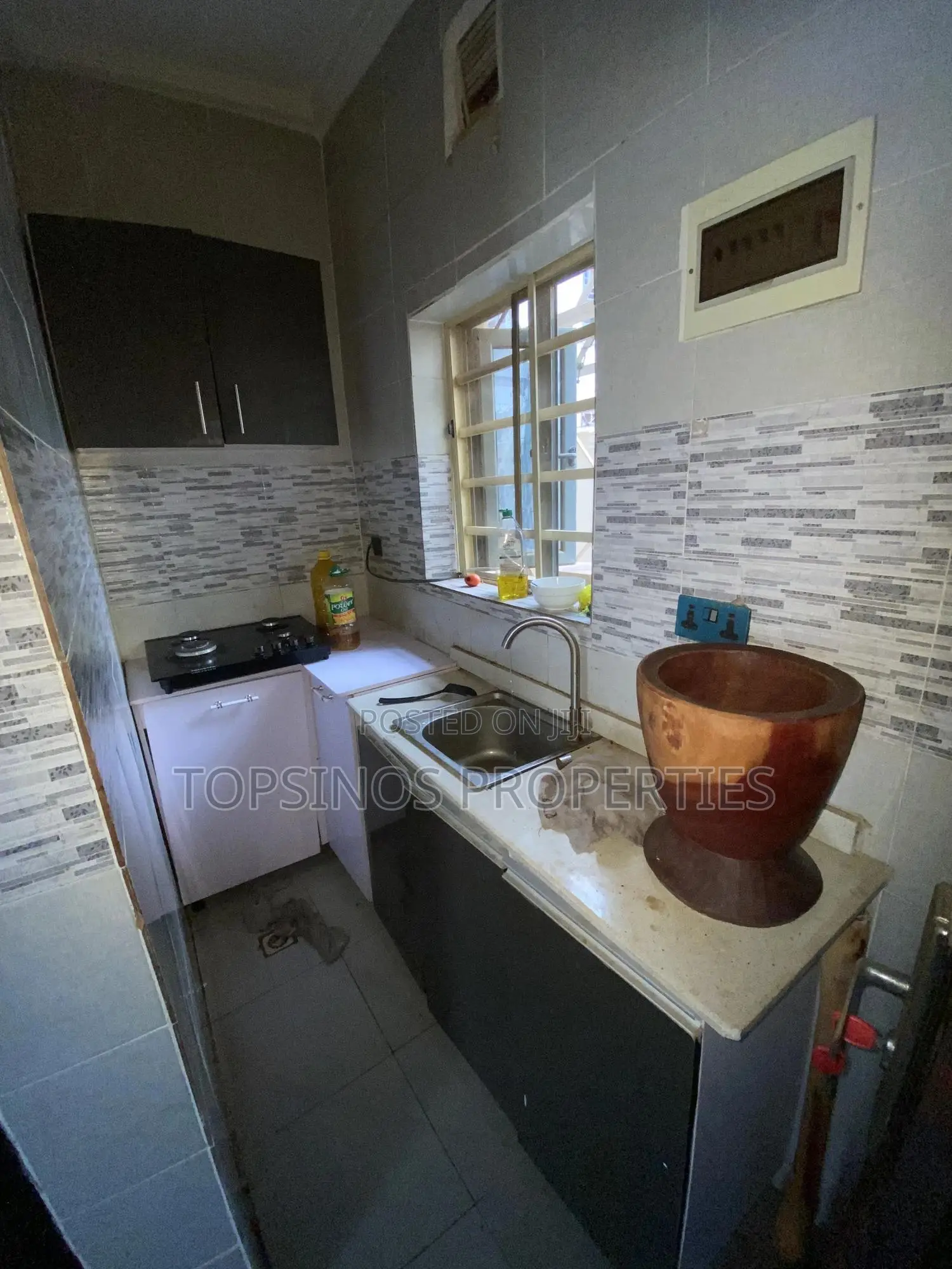 1bdrm Block of Flats in Dawaki for rent