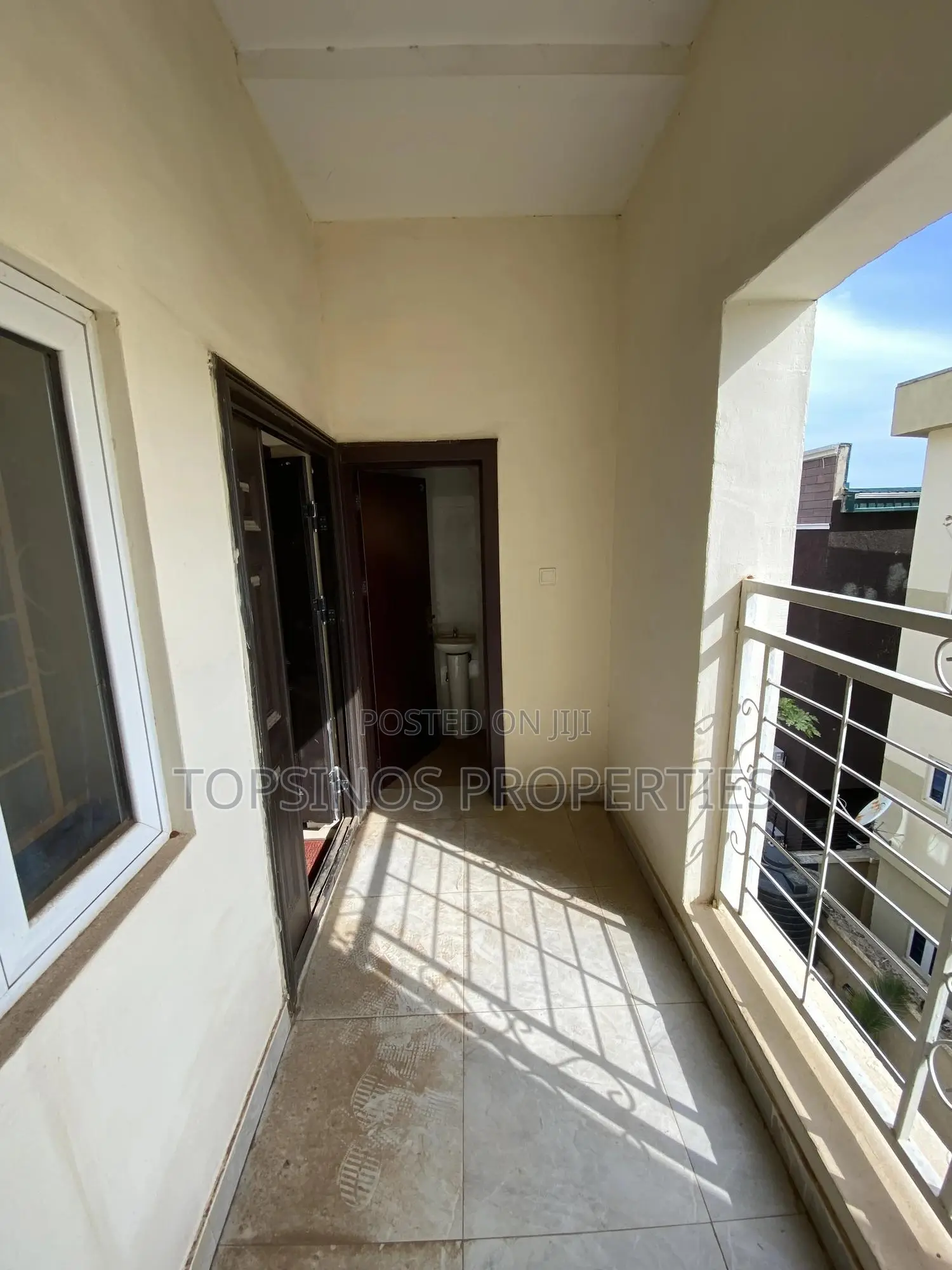 2bdrm Block of Flats in Dawaki for rent