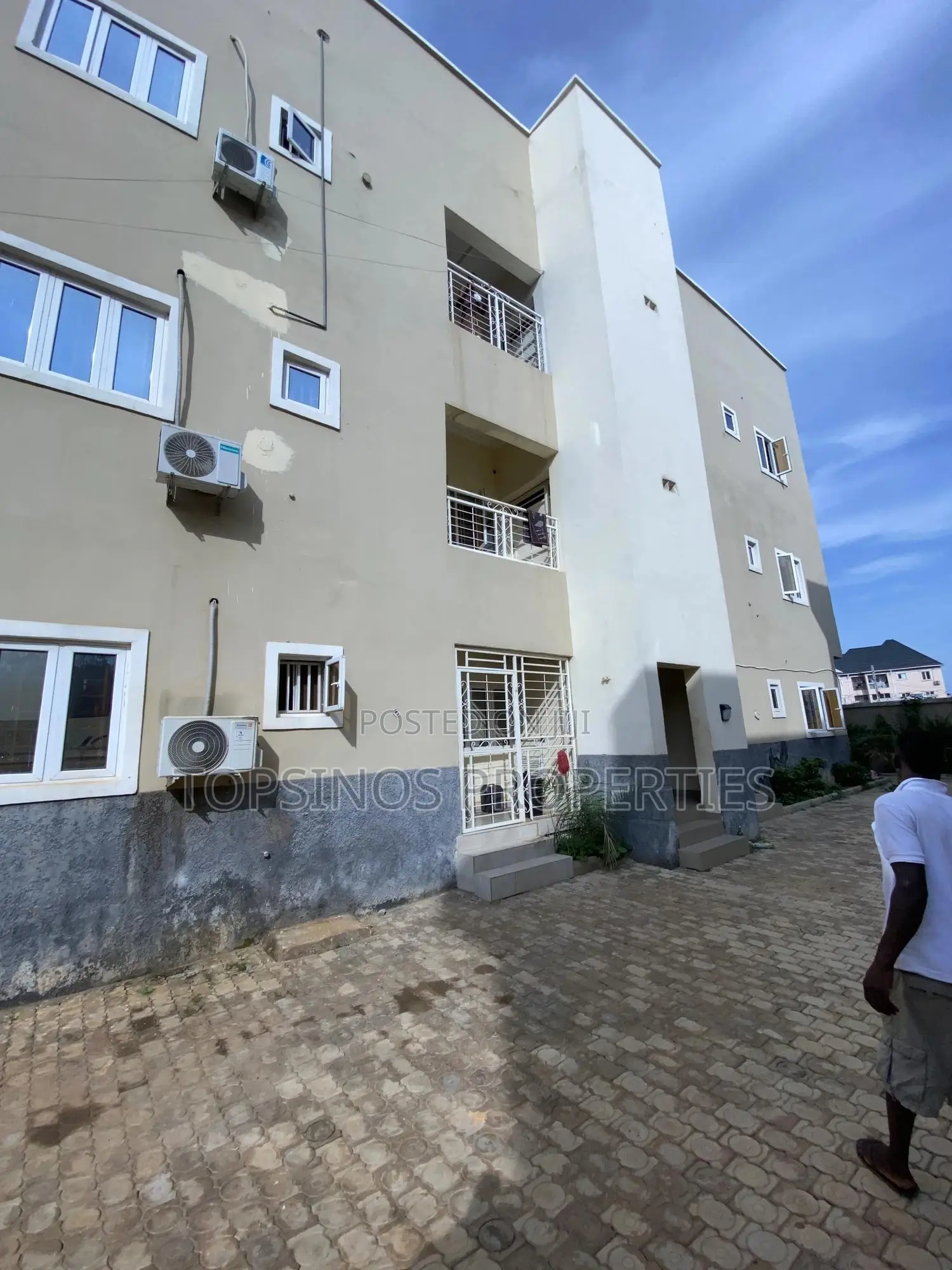 2bdrm Block of Flats in Dawaki for rent