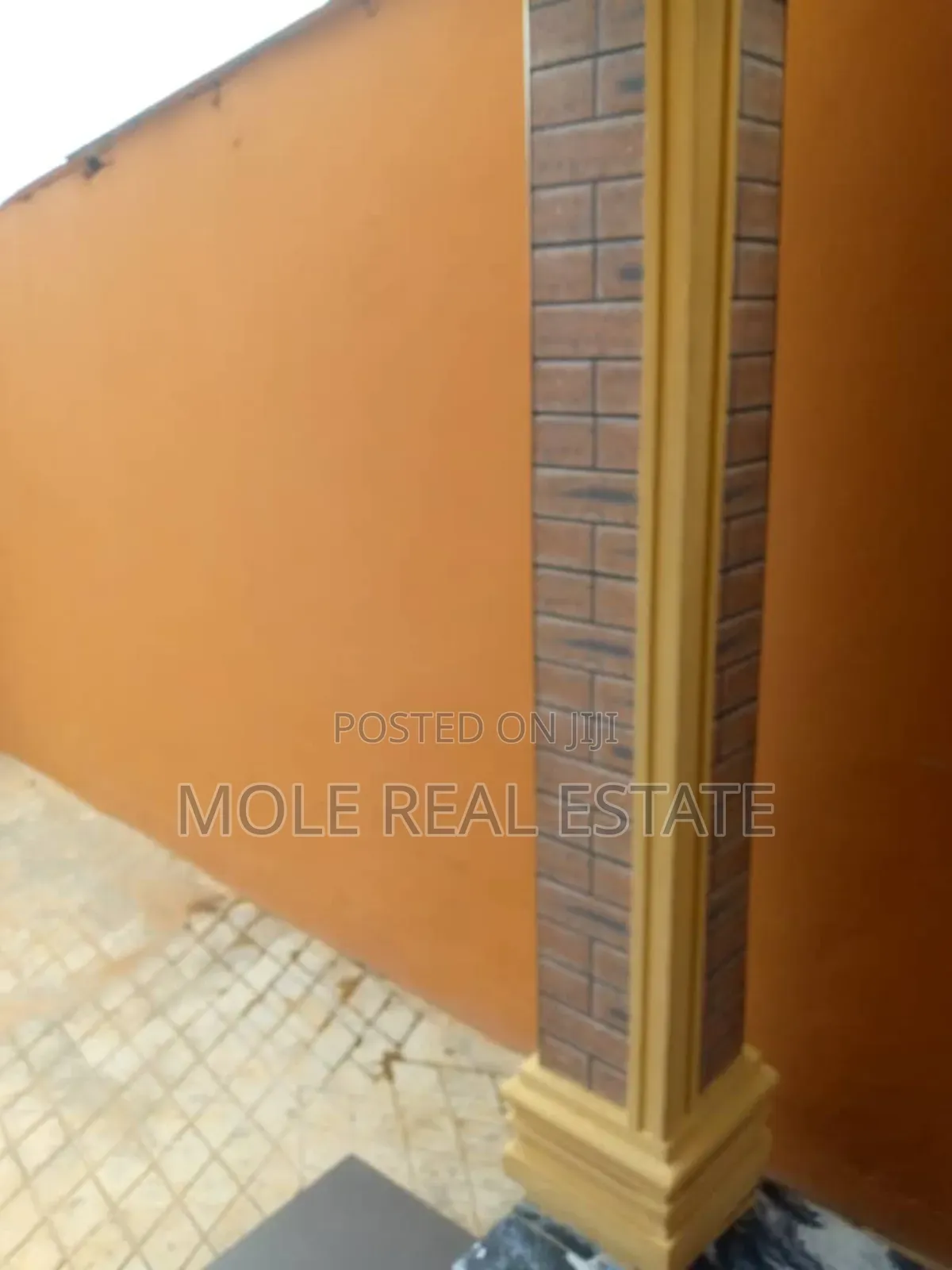 3bdrm Bungalow in Shagari Estate for sale