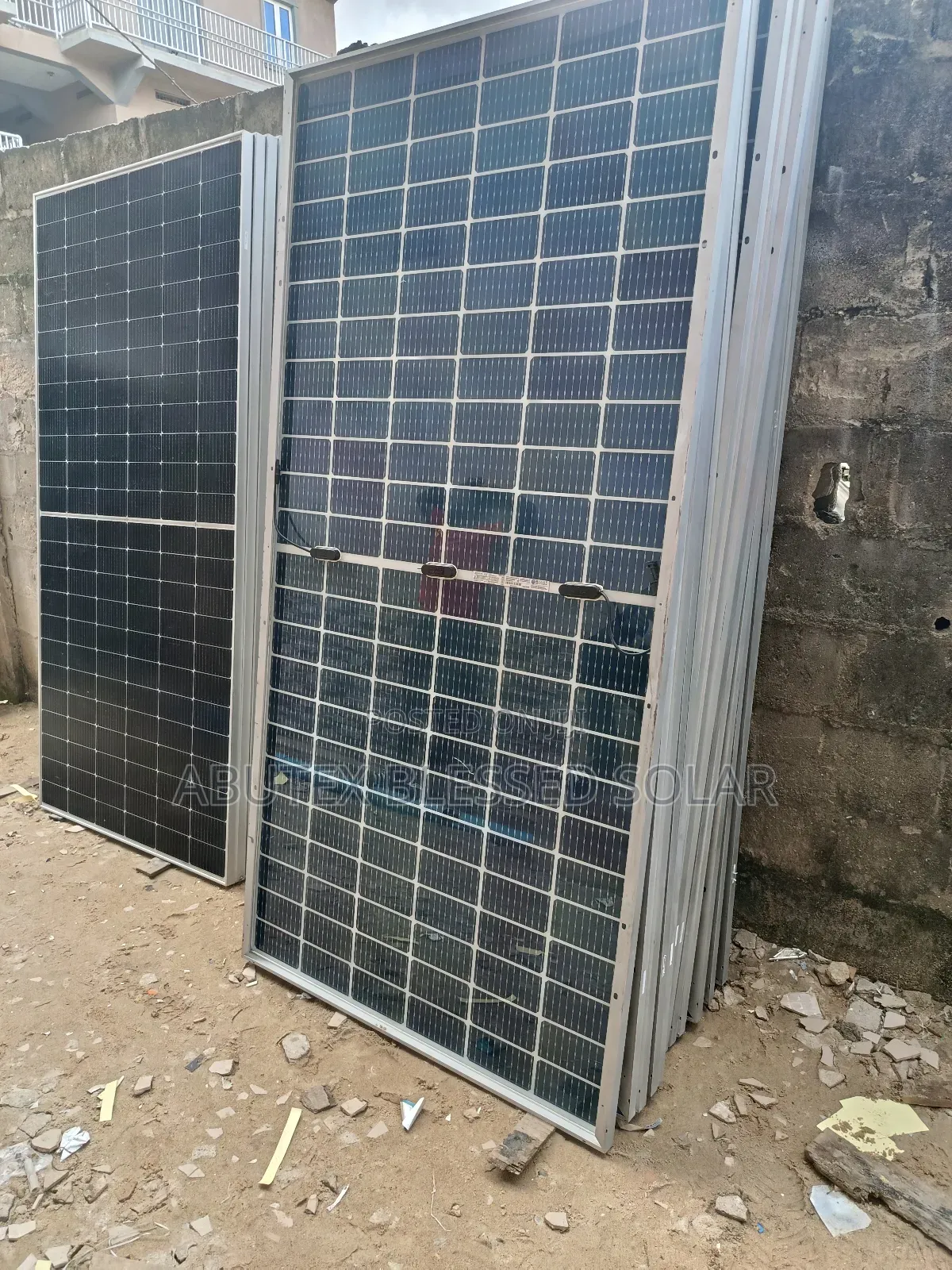 600watt Canadian Solar Panel Mono Half Cut