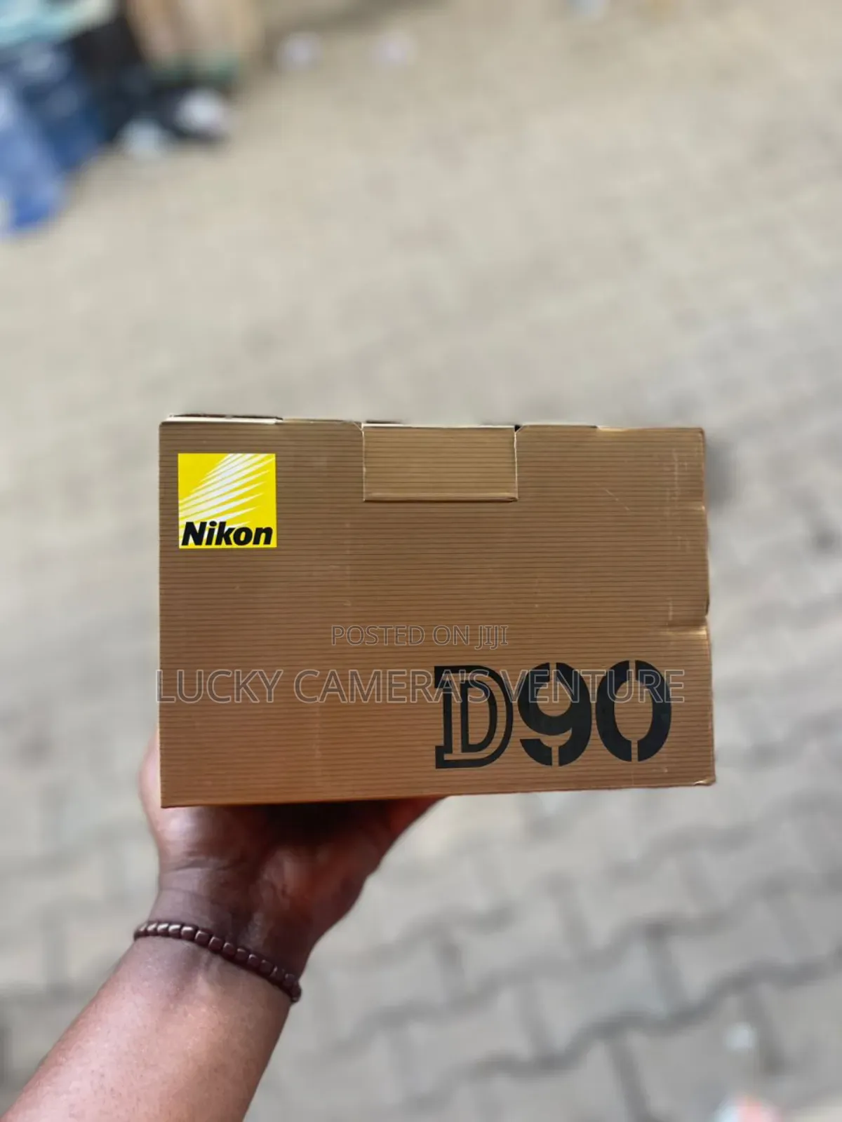 Nikon Camera D90 Wit Lens 18-105mm