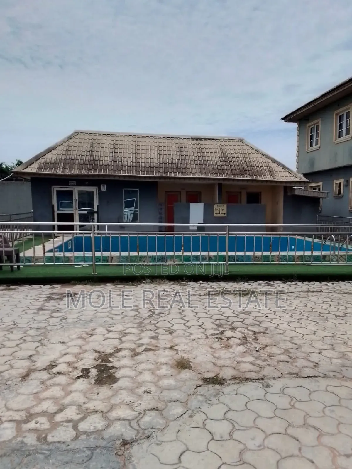 2400sqm (4 Plots ) 26 Room Funt. Hotel Pool Aton Ogun State