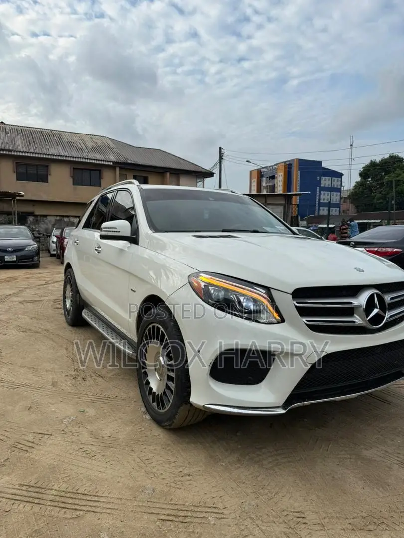 Mercedes-Benz M Class ML 550 4Matic 2012 White
