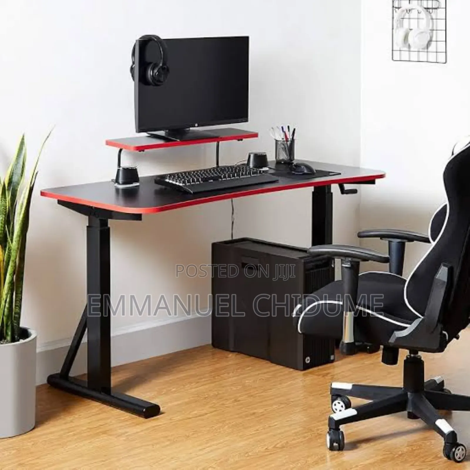 Gaming Chair for Adults With Electric Adjustable Table