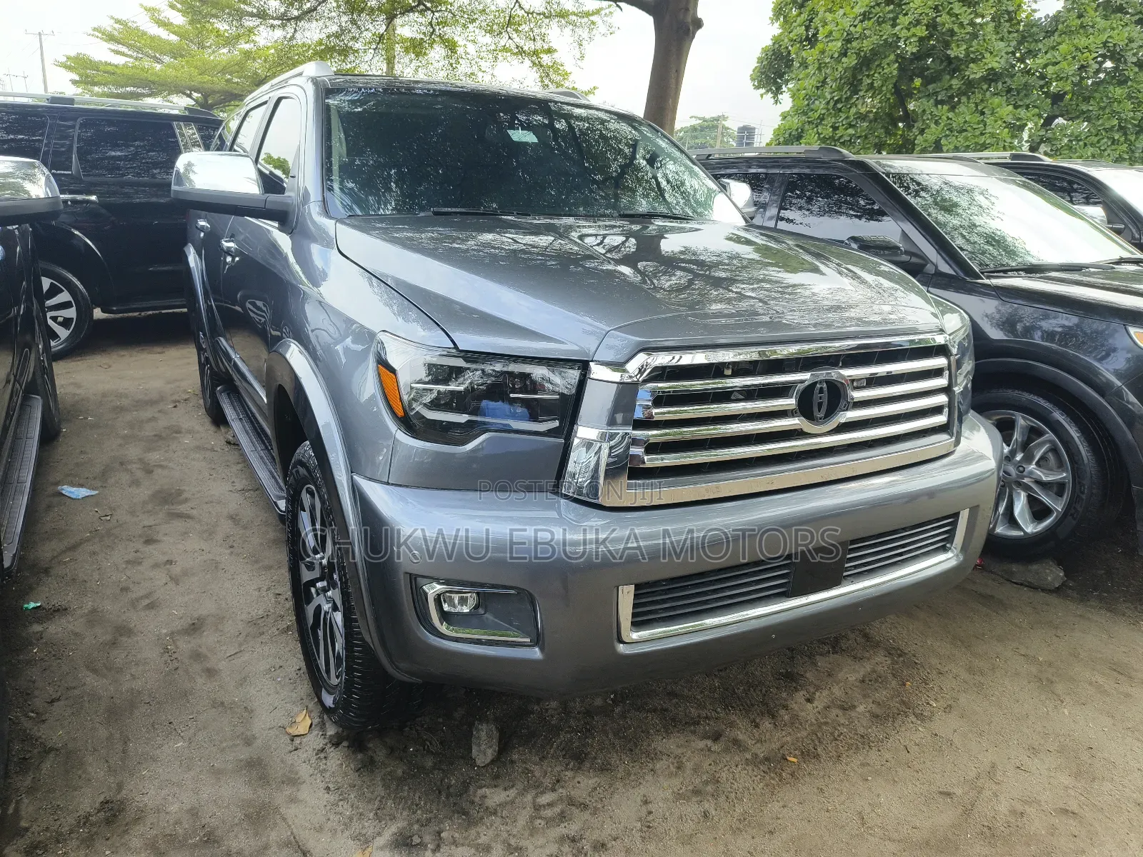 Toyota Sequoia Platinum 4x4 2020 Gray