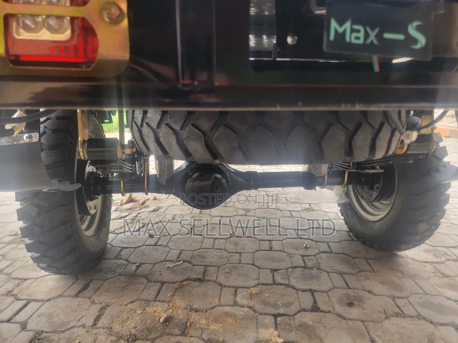 New Max-S 2025 Black