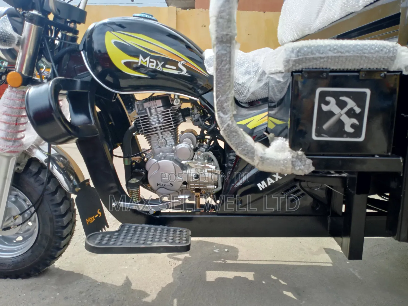 New Max-S 2025 Black