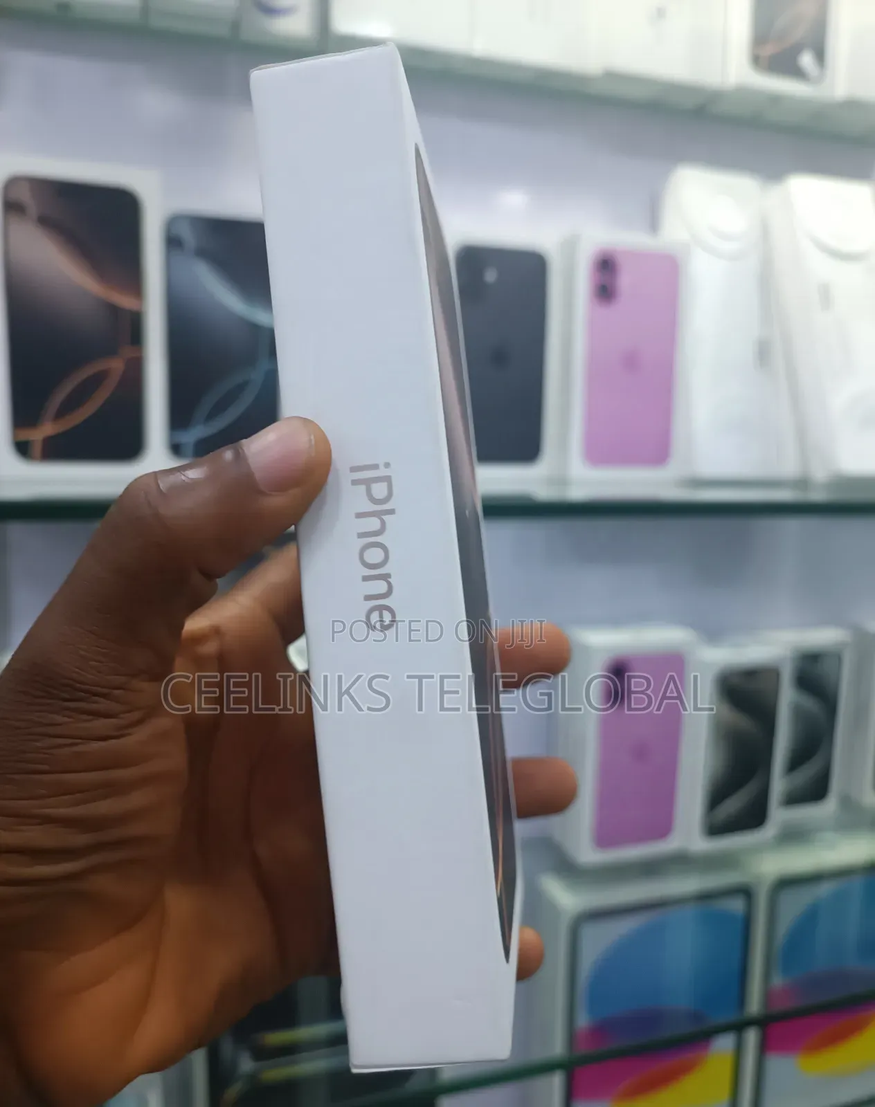New Apple iPhone 16 Pro Max 256 GB Black