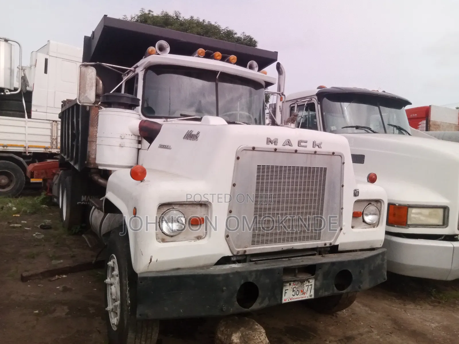 Mack Tipper R Model
