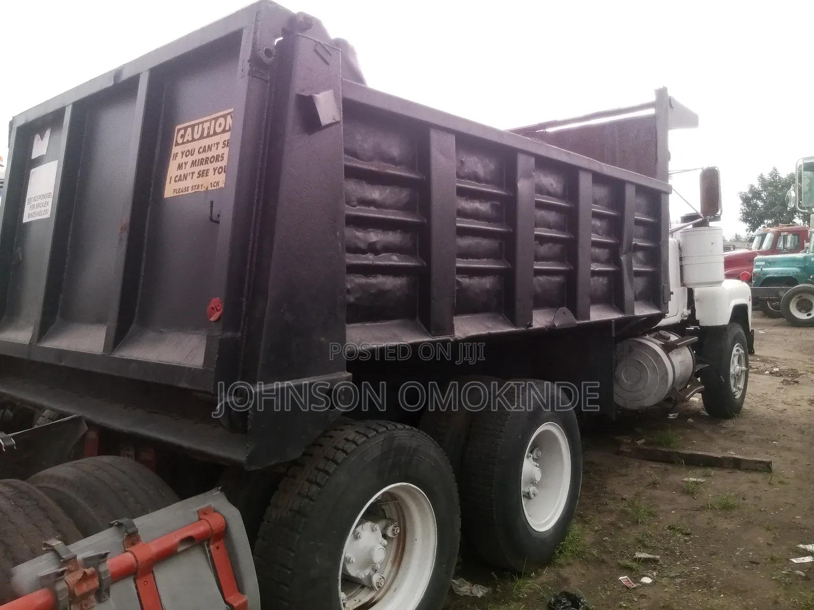 Mack Tipper R Model