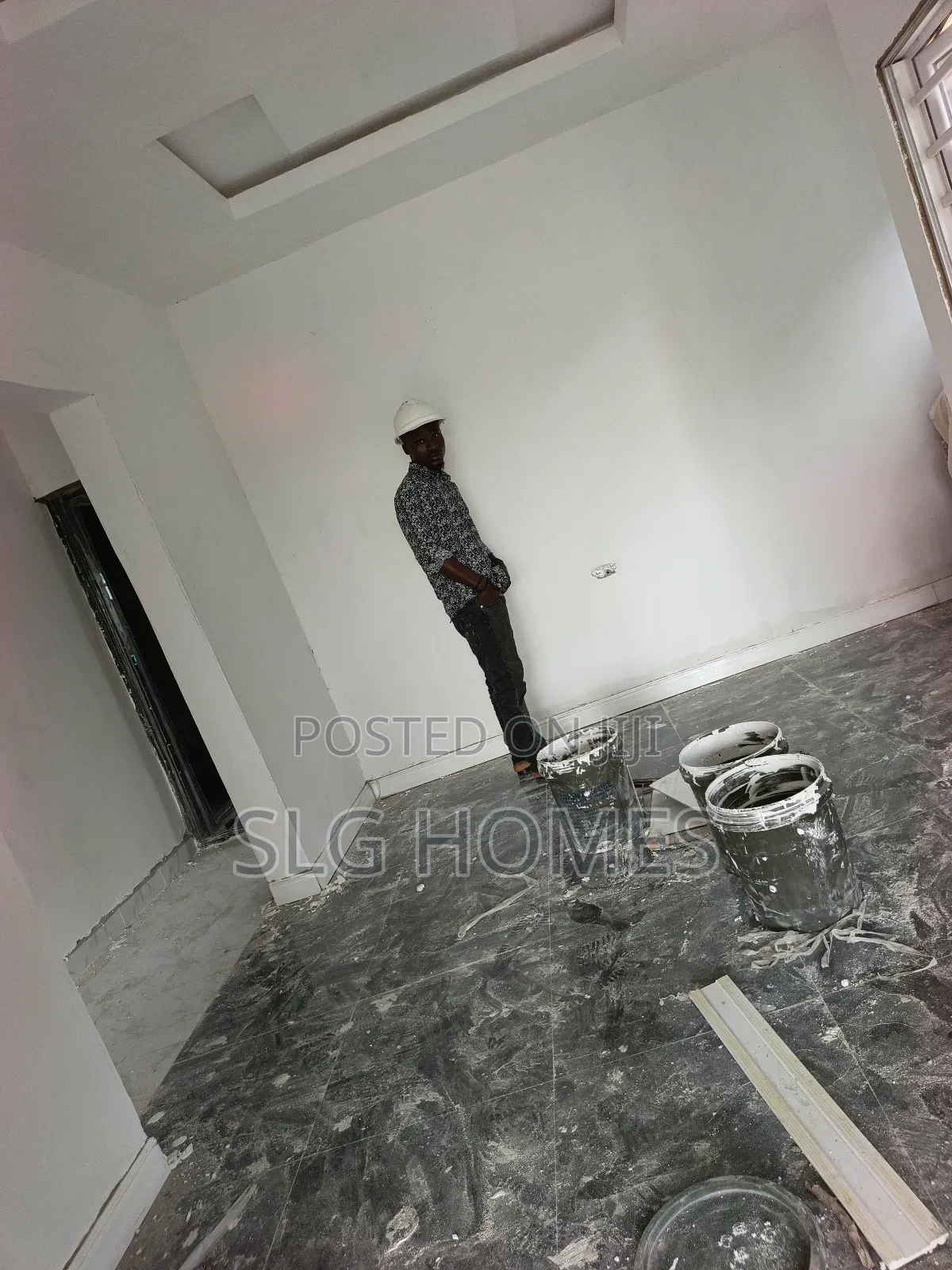 White Screeding / Wall Skimming