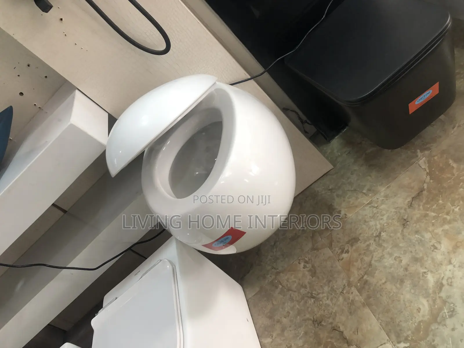Egg Shape Conceale Toilet Seat