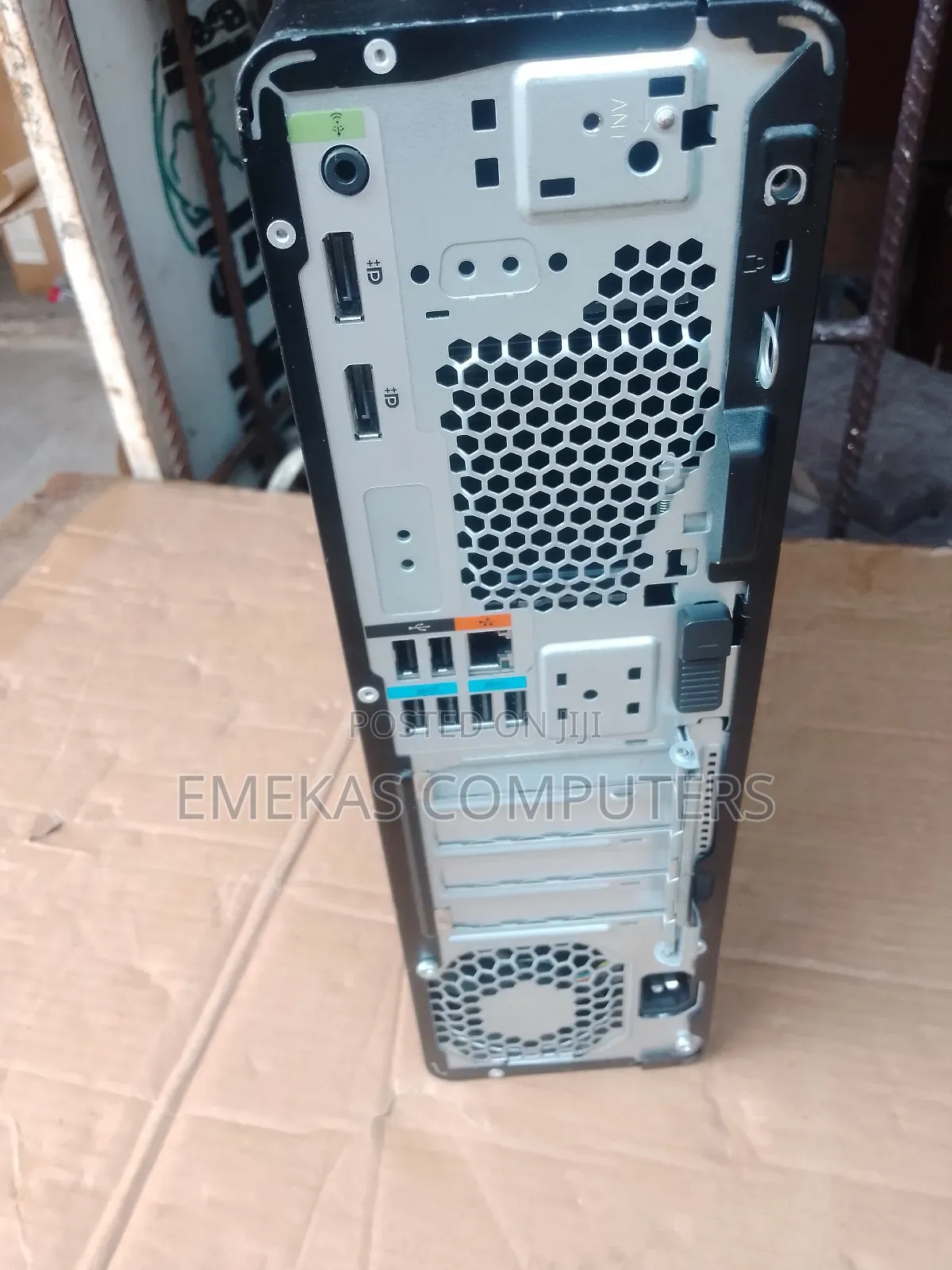 New Desktop Computer HP Z2 G5 SFF 16GB Intel Core I7 SSD 512GB