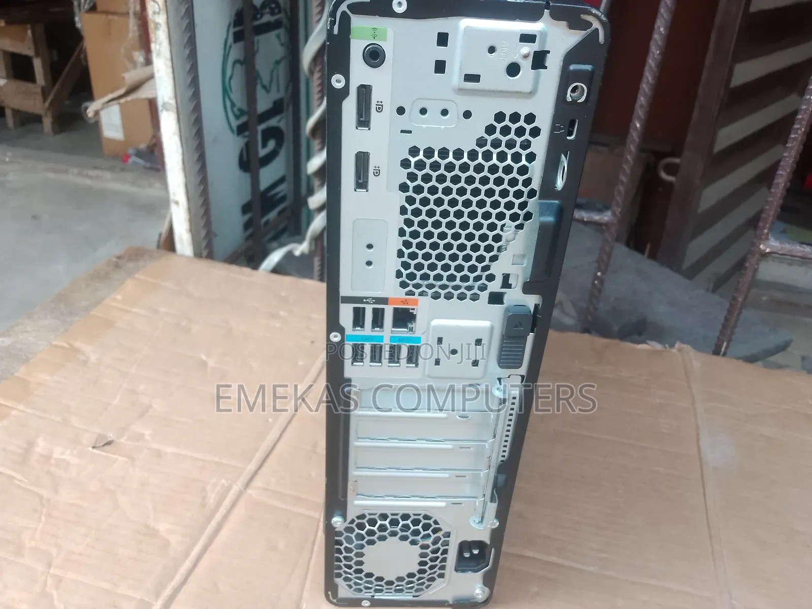 New Desktop Computer HP Z2 G5 SFF 16GB Intel Core I7 SSD 512GB