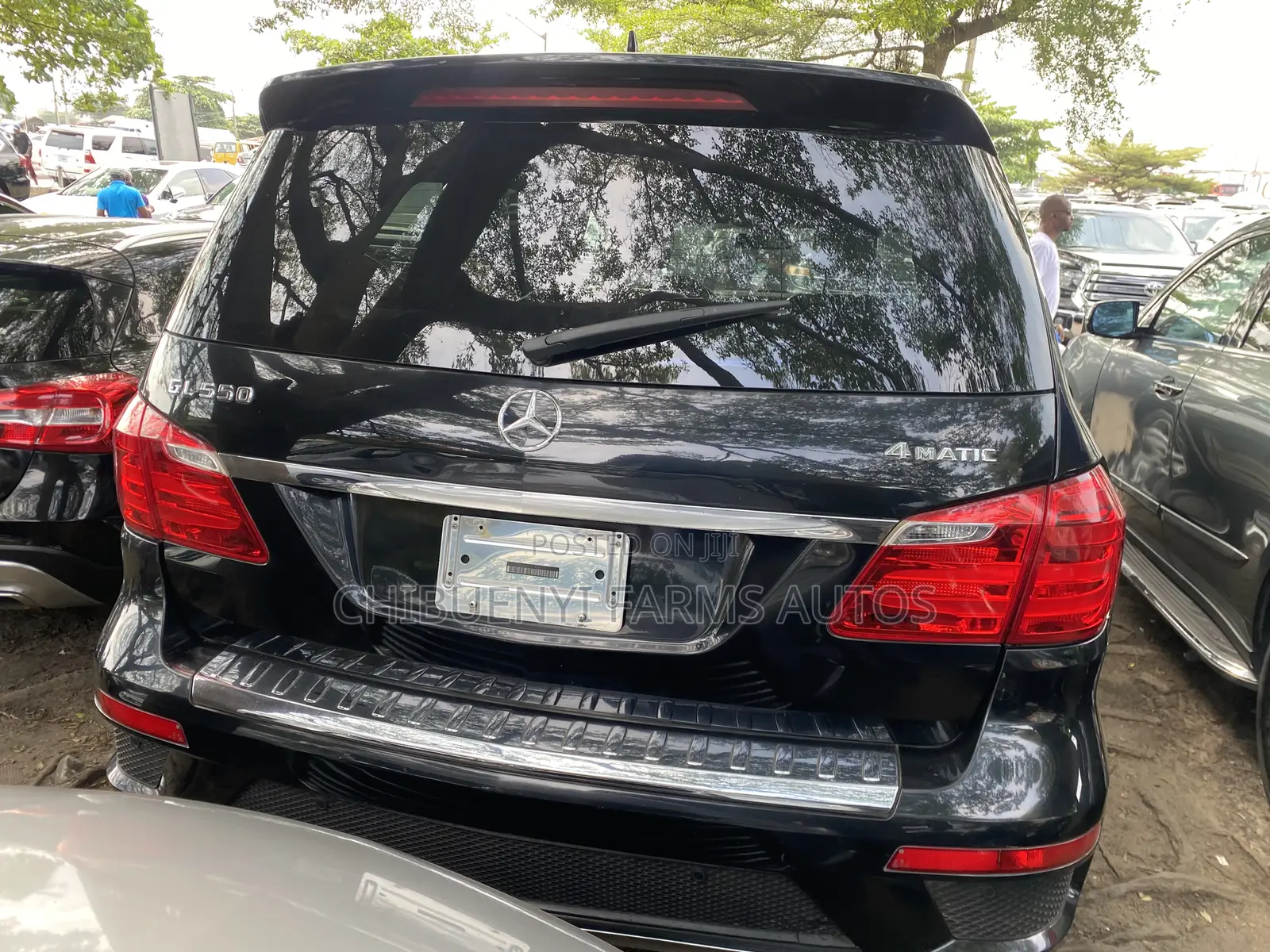 Mercedes-Benz GL-Class GL550 4MATIC 4dr SUV AWD (4.7L 8cyl Turbo 7A)