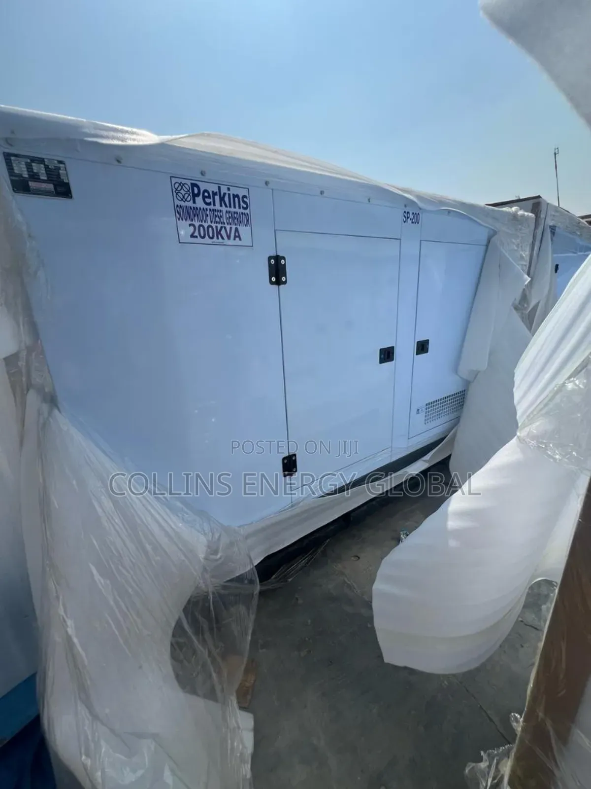 200kva Uk Perkins Soundproof Copper Coil Generator