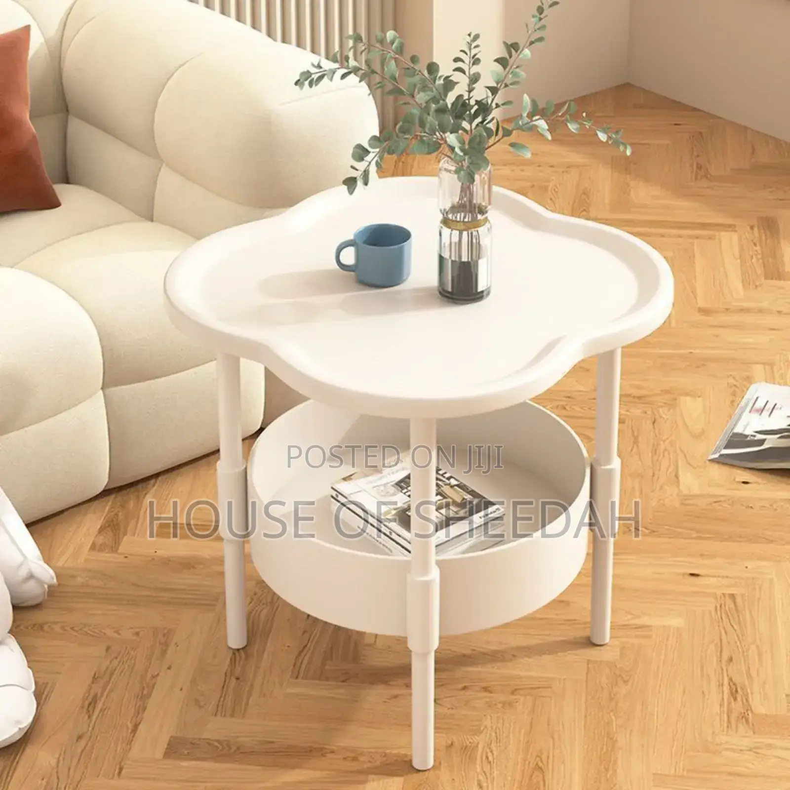 Creative Flower-shaped Bedside Table
