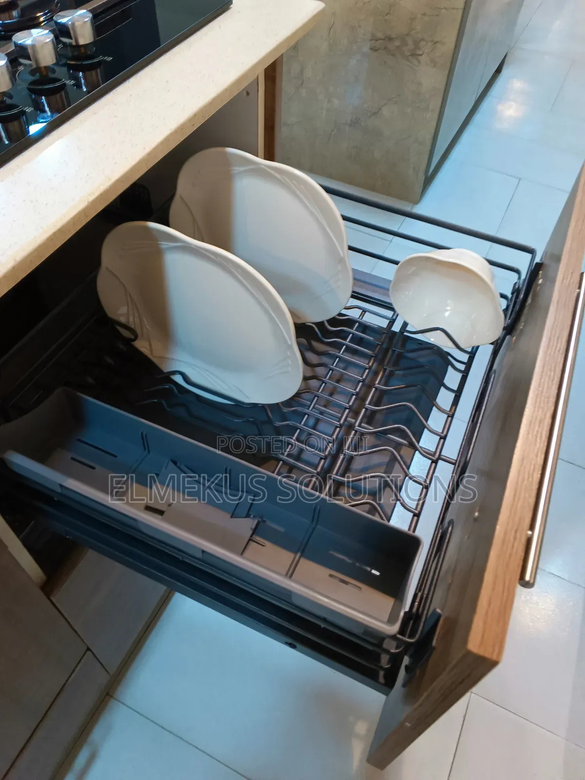 Drawer/Pullout Plates and Cups Rack