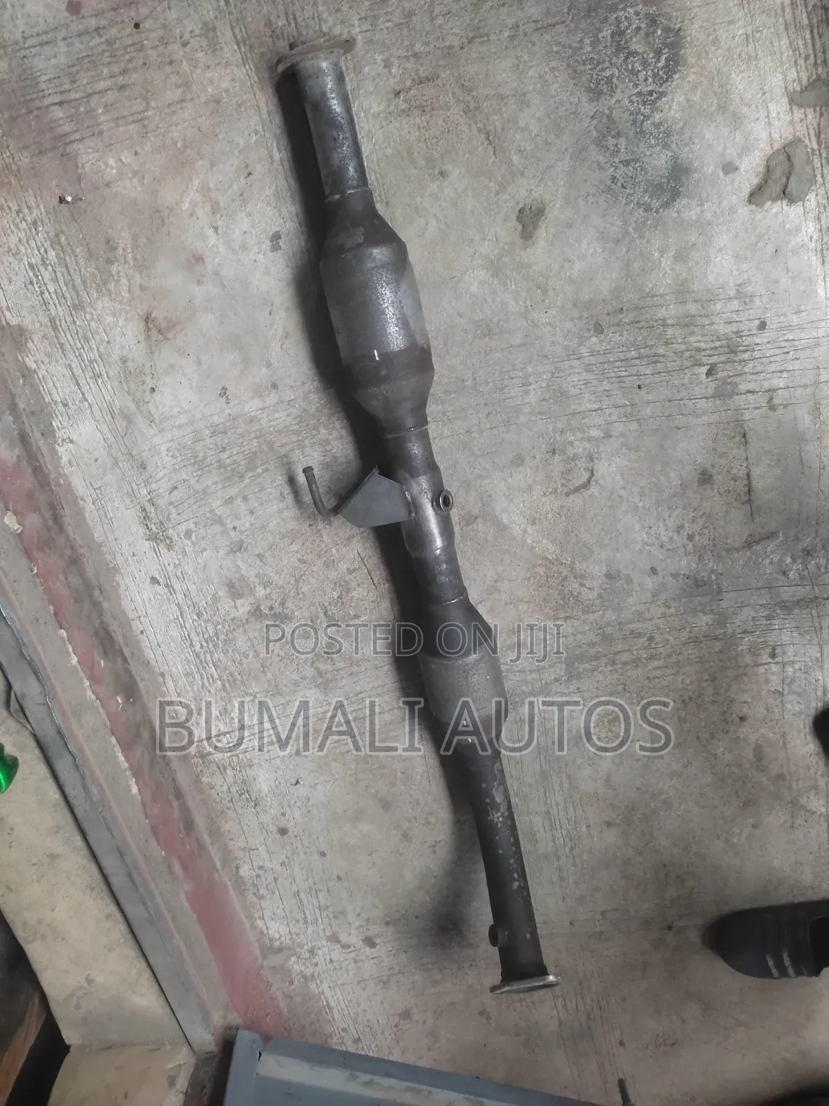 Complete Catalyst for Toyota 2.7 Hilux