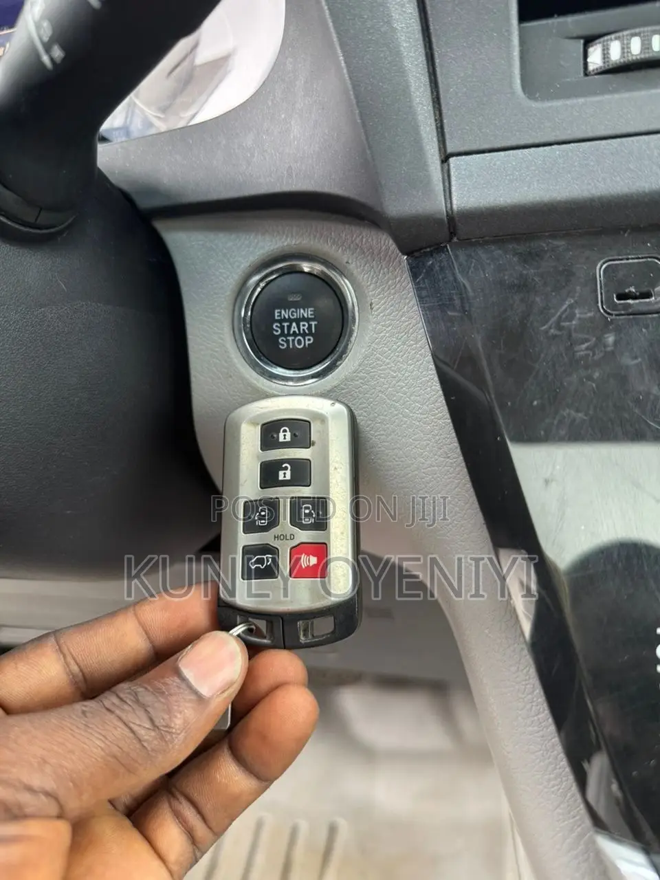 Toyota Sienna XLE Premium 7-Passenger 4dr Minivan AWD (3.5L 6cyl 6A)