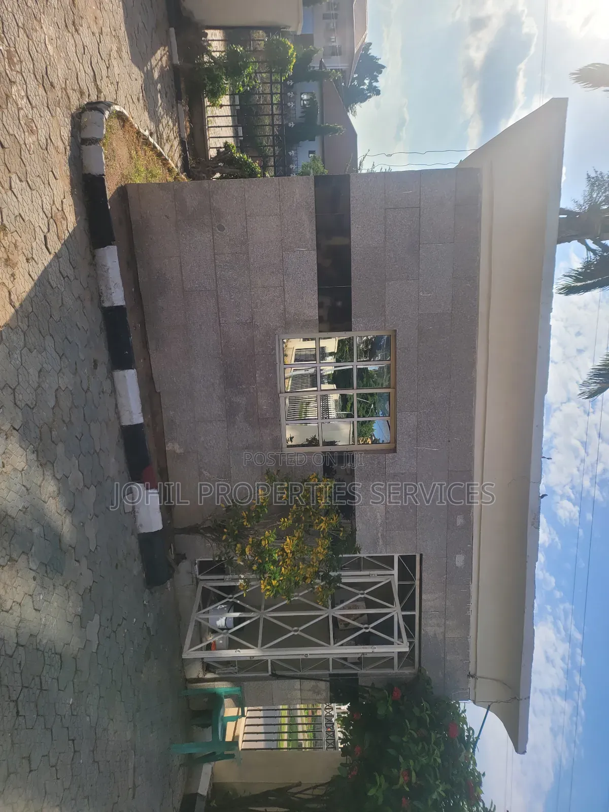 Office Building for Sale at Asokoro in a Secured Peaceful