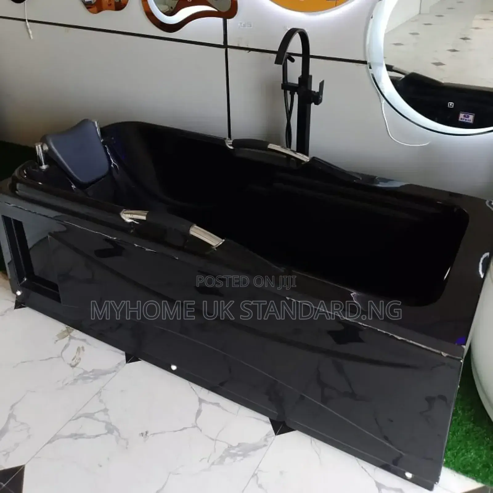 Luxury England Bathtub Black (Side)