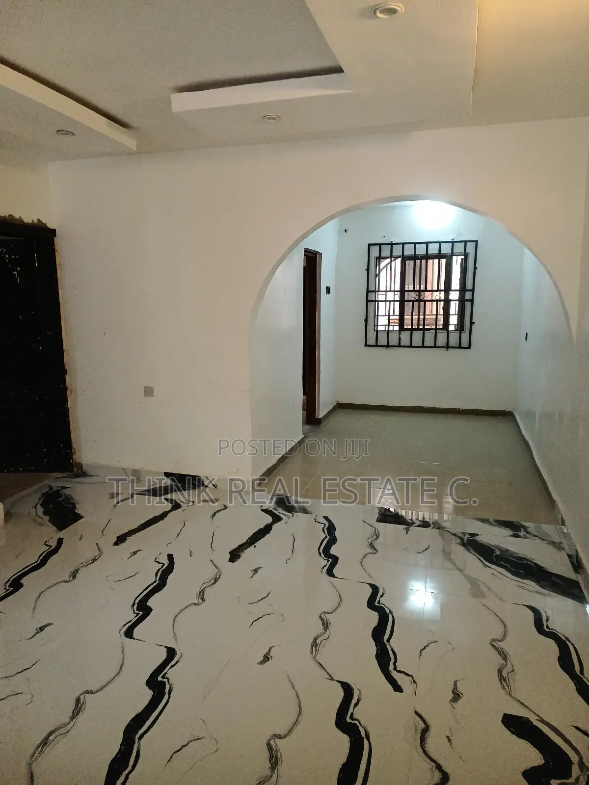 3bdrm House in Airport Road,Benin for rent