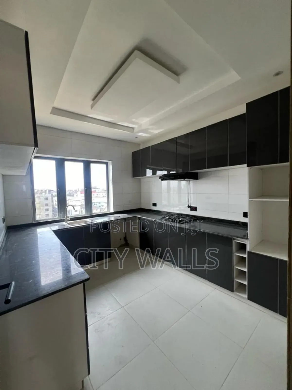 3bdrm Maisonette in Lekki Phase 1 for rent