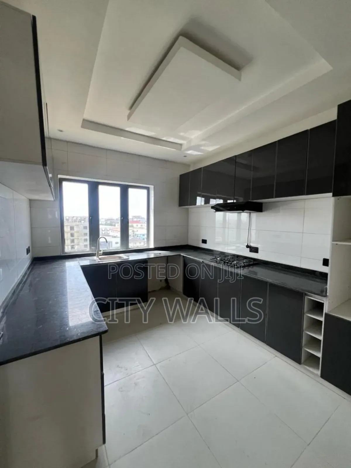 3bdrm Maisonette in Lekki Phase 1 for rent
