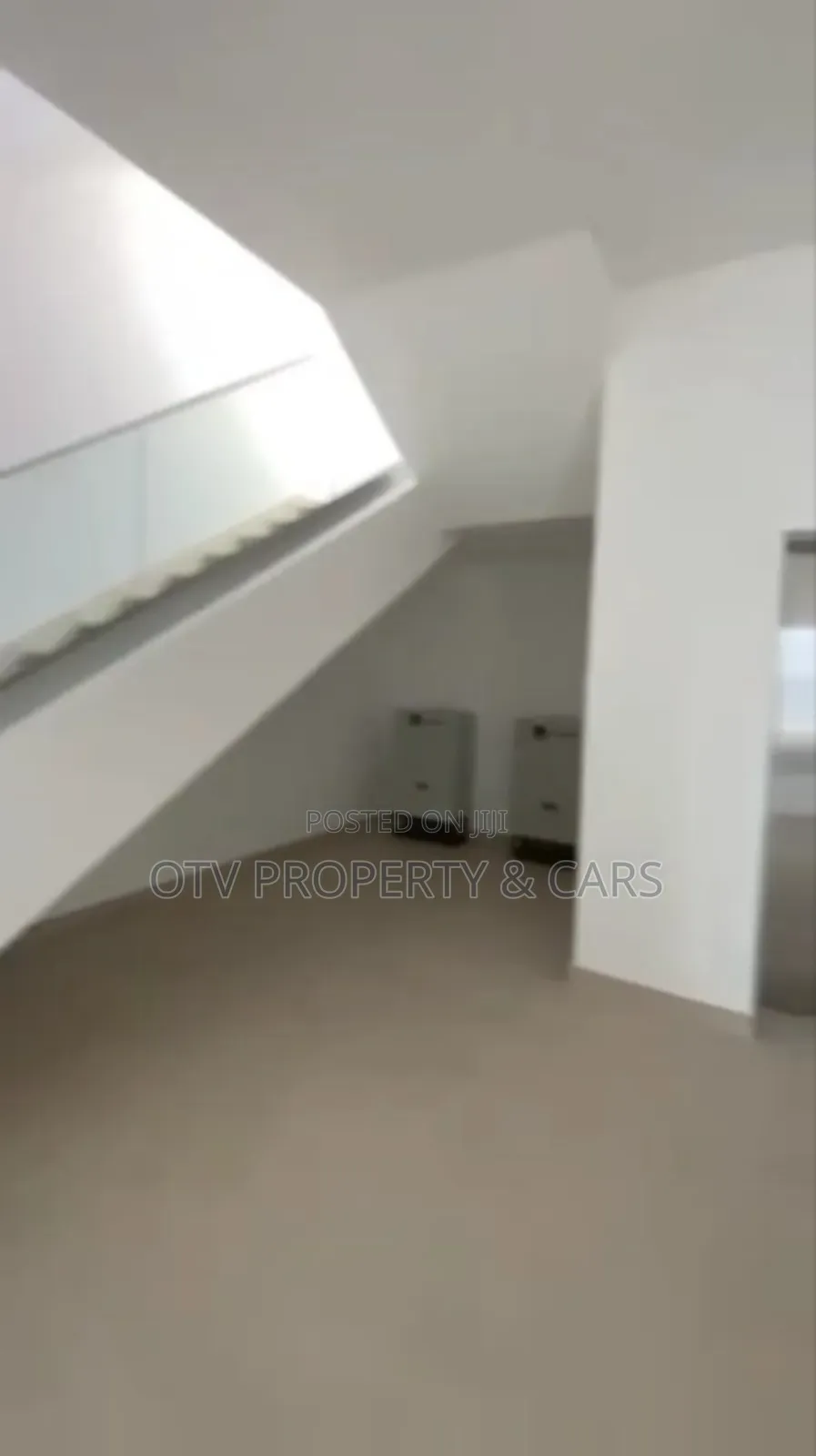 Furnished 6bdrm Mansion in Banana Island for sale