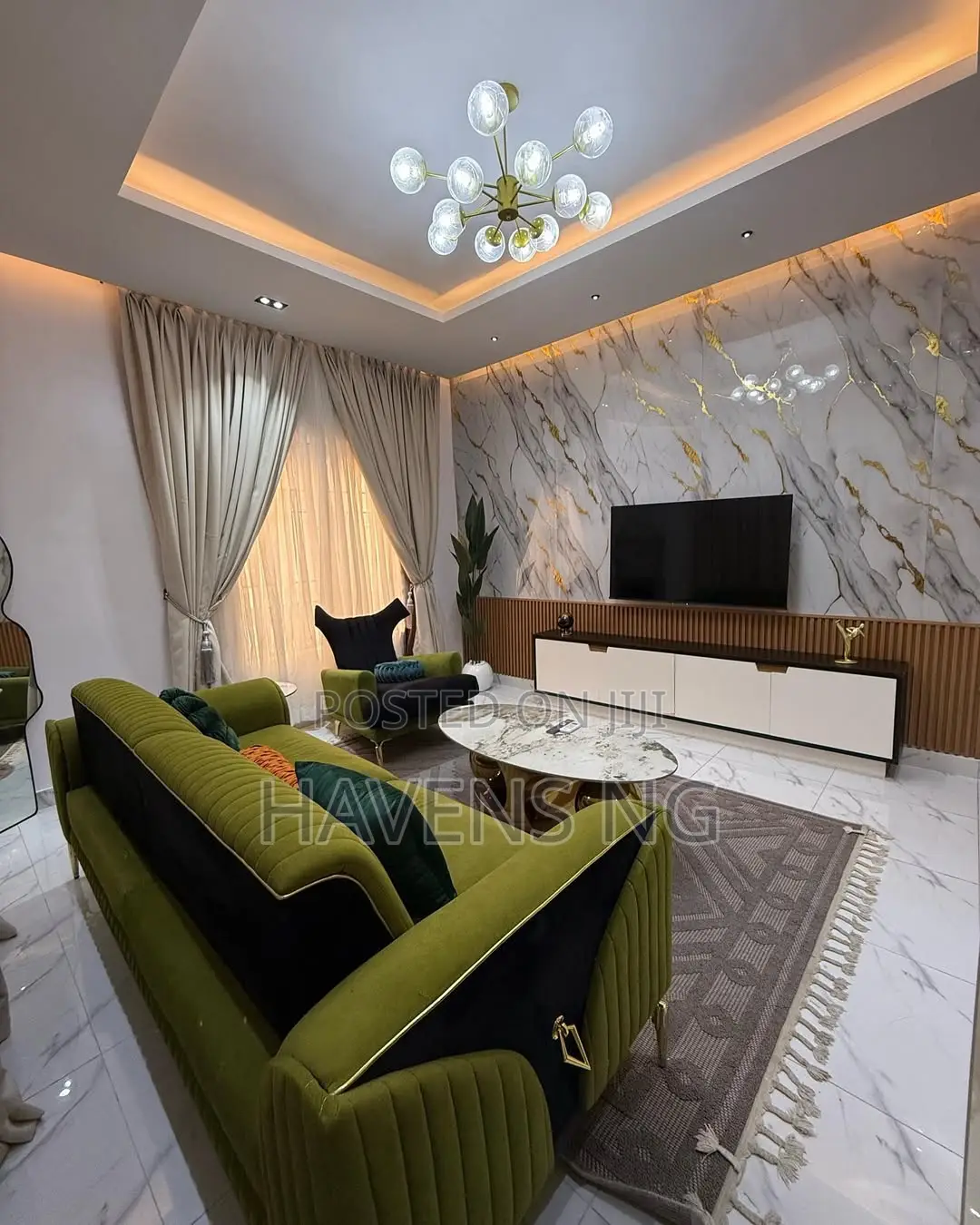 Modern 1-Bedroom Smart Apartment With Bathtub