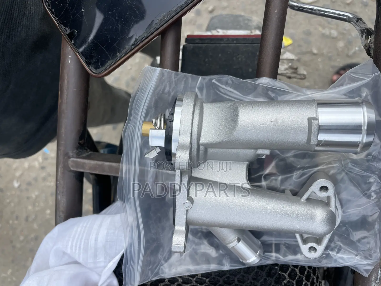 Ford Fusion Thermosat Housing