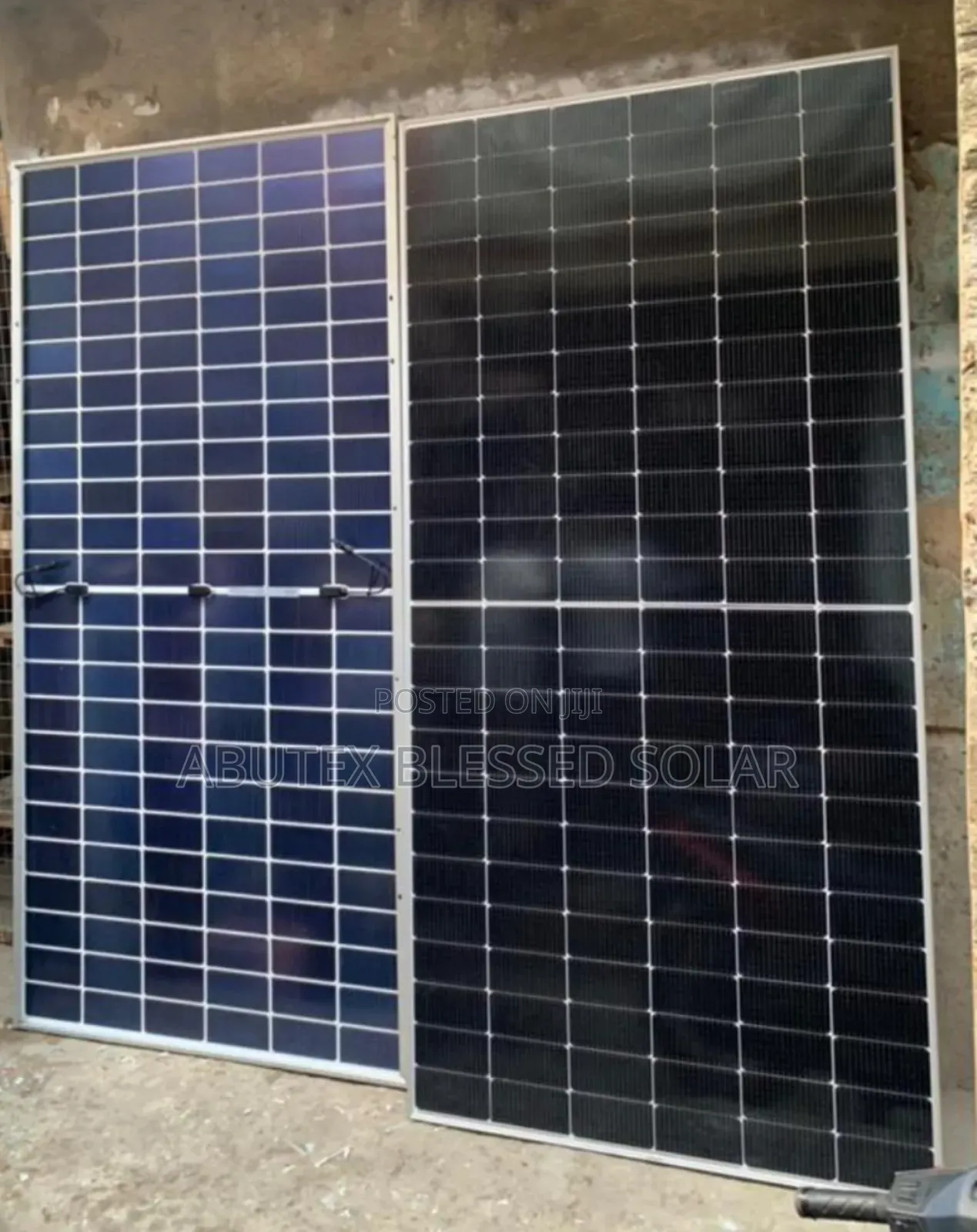 700watt Jinko Solar Panel Mono Half Cut by Facial