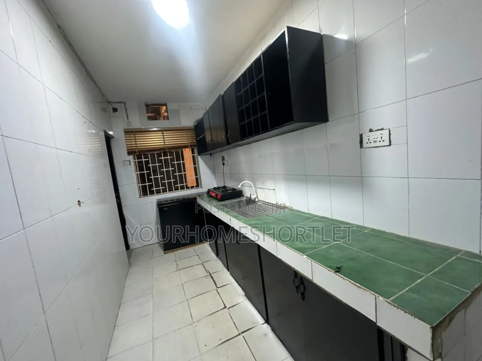 12 Bedroom Apartment With Lounge for Daily and Weekly Booking
