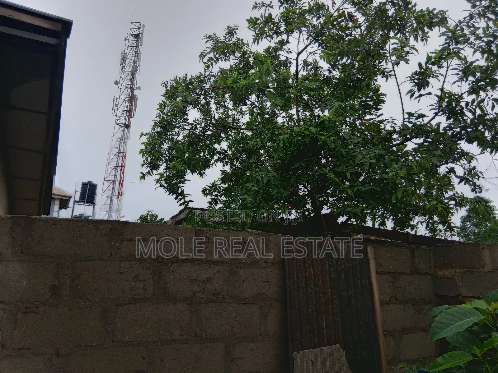 1 100sqm Commercial Directory on Admiralty Way Leki Phase 1