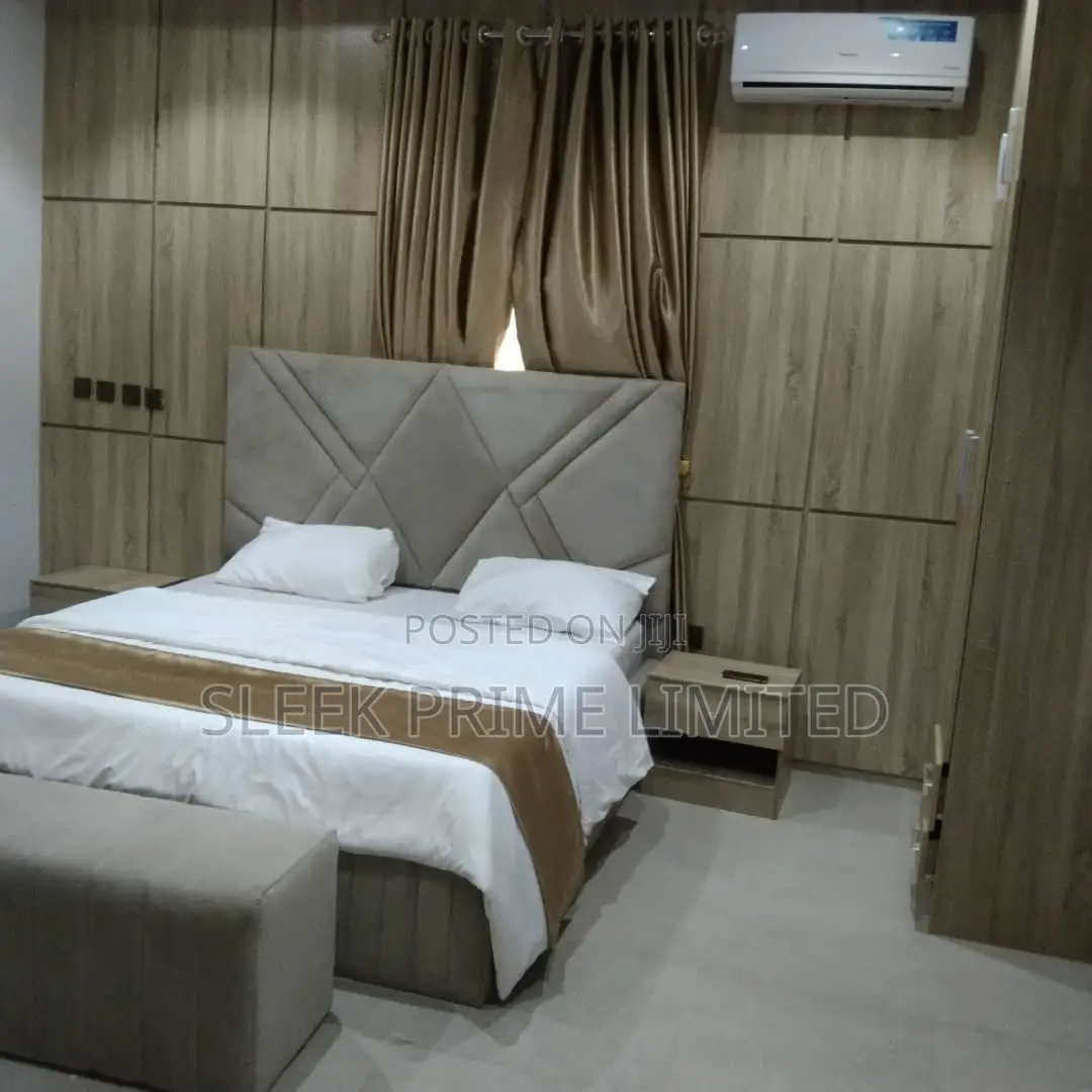 Furnished 16bdrm Villa in Apo Resettlement for sale