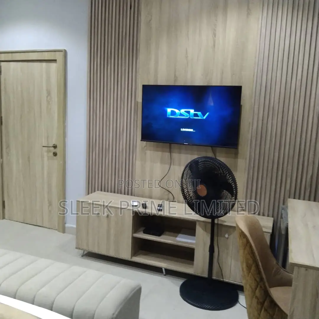 Furnished 16bdrm Villa in Apo Resettlement for sale
