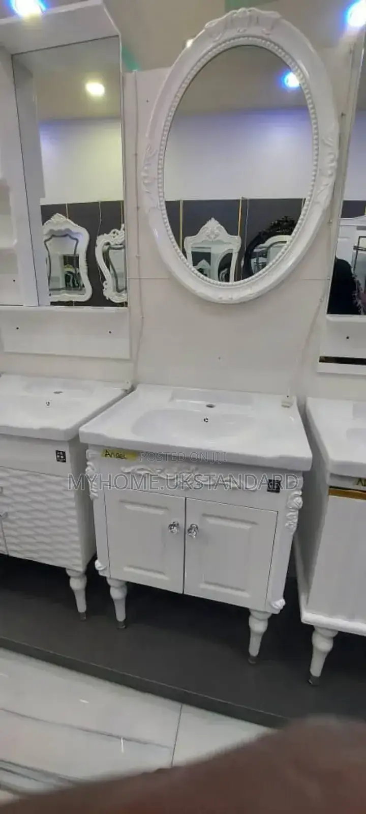Ronald Single Cabinet